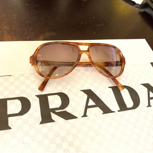 New Prada Aviator Plastic Tortoise brown Sunglasses. SPR02G 4BW-6S1 - Picture 5 of 16